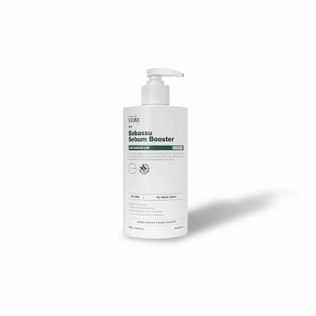 LEZE Babassu Sebum Booster balancing toner with babassu seed oil and AHA, PHA, and LHA acids.