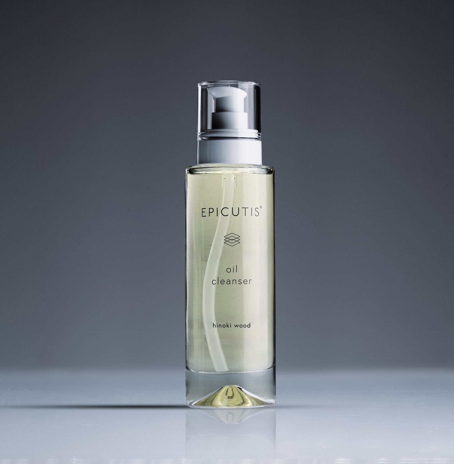 Epicutis Oil Cleanser airless pump bottle—oil cleanser that rinses clean with no greasy feel.